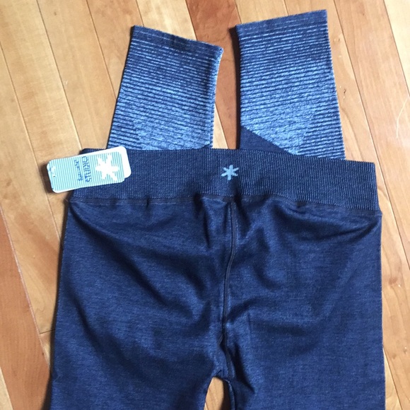 NWT Splendid M Navy Leggings - Picture 5 of 6
